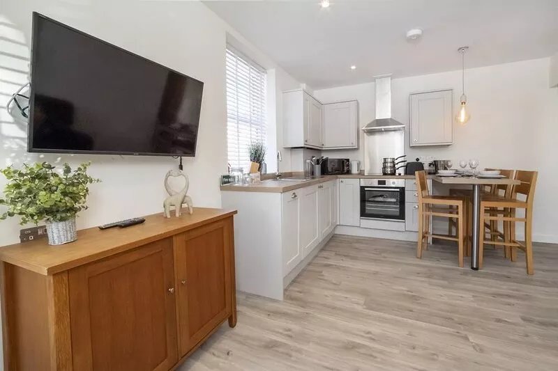 Livingstone Street Apartment 2 - sleeps 4 guests  in 1 bedroom
