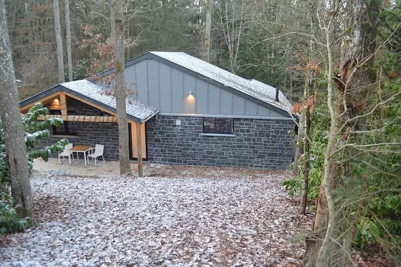 Holiday home in 1000 m² forest