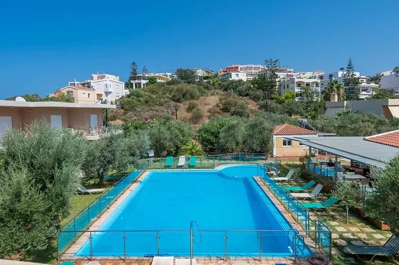 Cozy House with Swimming Pool Near the Sea