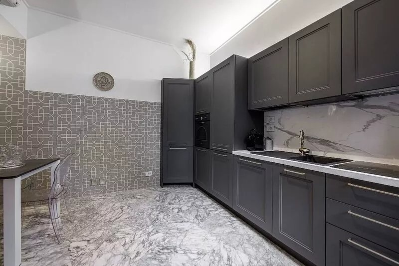Prestigious area 2 level home , original italian furniture and cosy style
