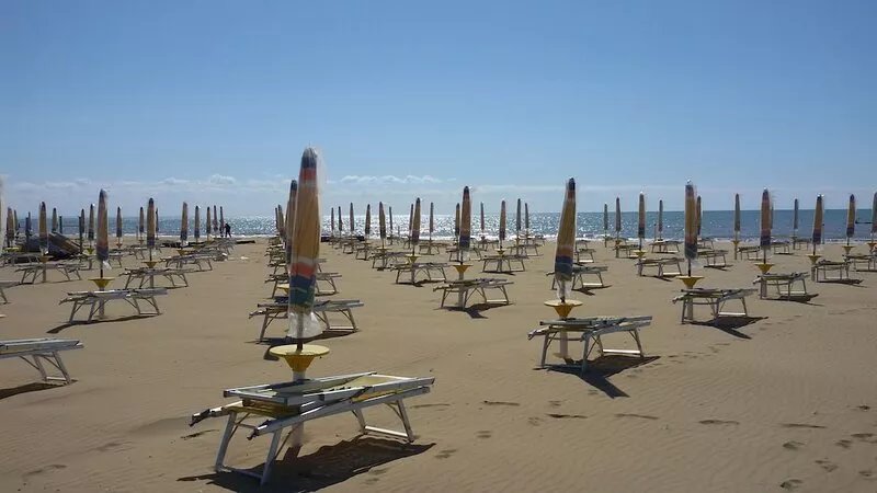 #CASETTA 400 METERS FROM THE BEACH AREA TERME WITH CONDOMINIUM POOL