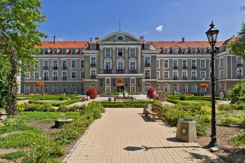 Dom Zdrojowy w Szczawnie - Zdroju