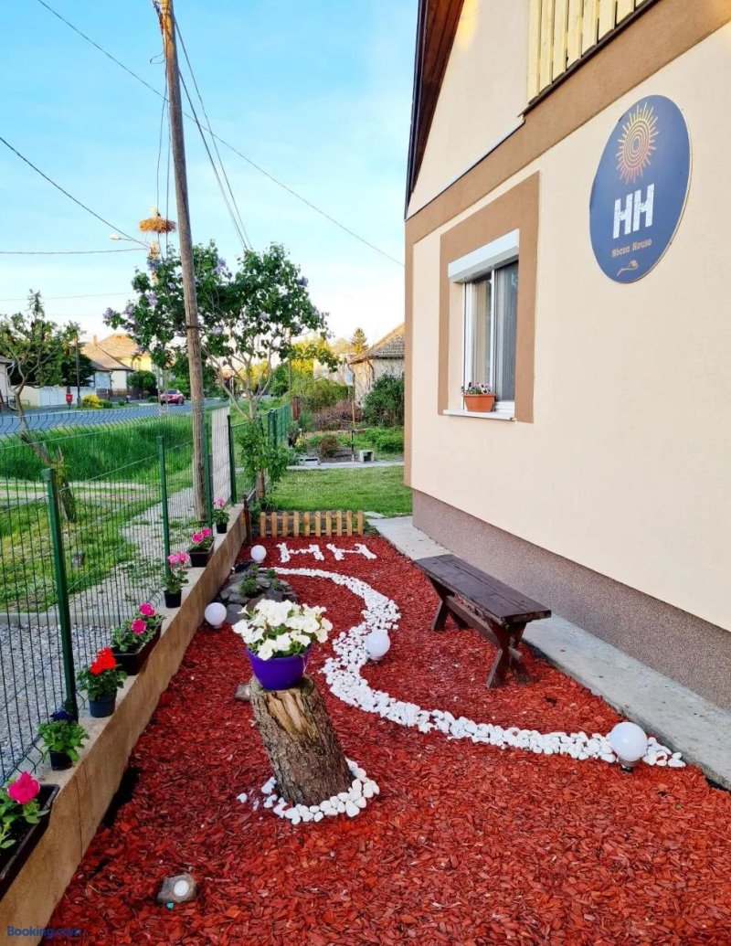 Hocza House Poroszlo