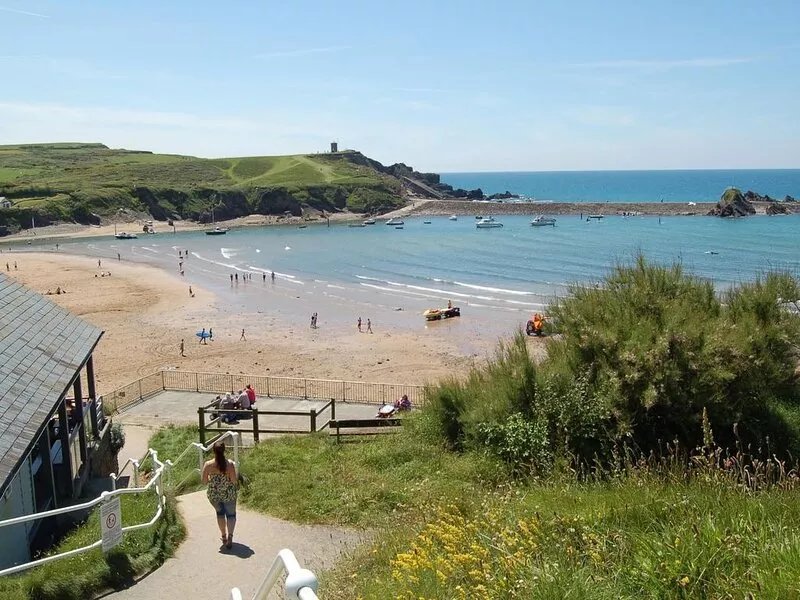 Crooklets Reach walk to the Beach, Free Use of Private Beach Hut at the Sea Pool