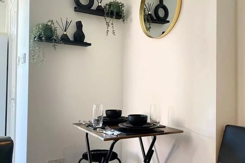 Compact contemporary modern studio