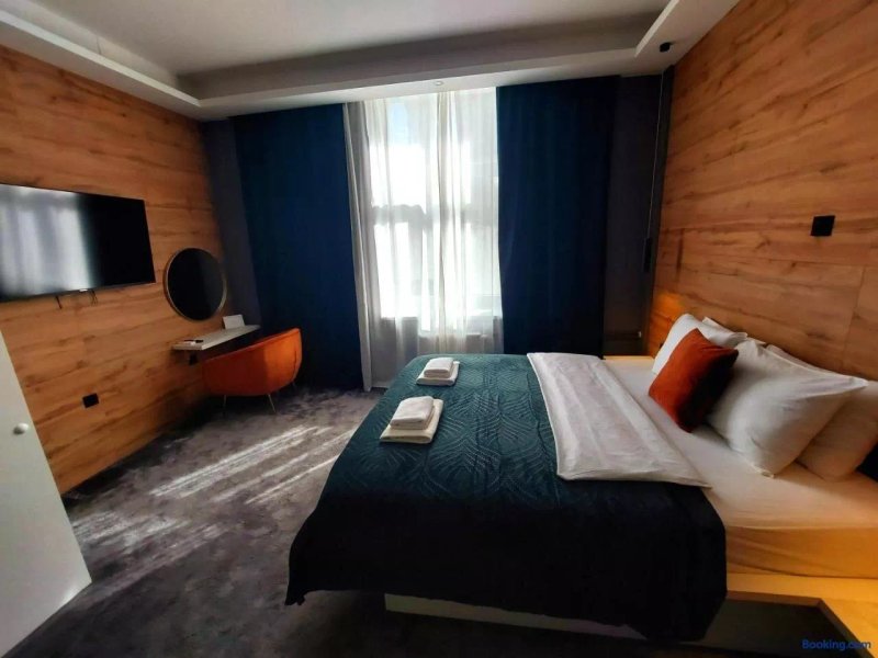 A8 B&B