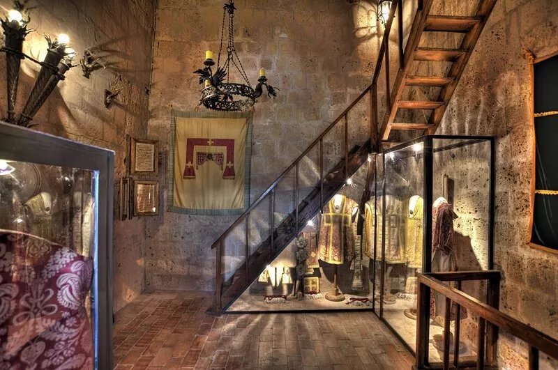 Experience a breathtaking vacation in a castle, restaurant, stunning views