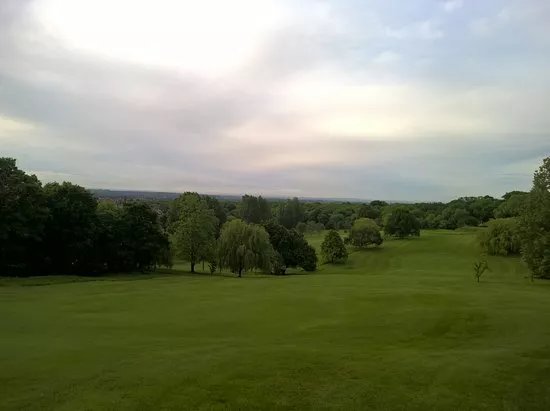 Shooters Hill Golf Club