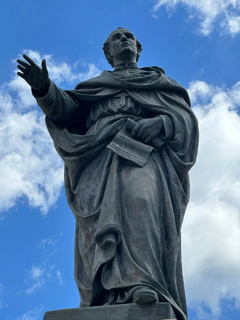Monumento a San Bonaventura
