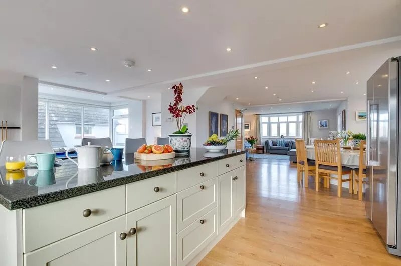 Garendon - Five Bedroom House, Sleeps 11