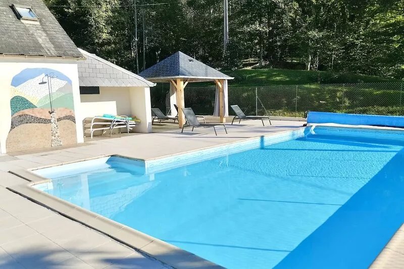 Gite at the foot of the Pyrenees, heated pool, WIFI, games room - Fitness