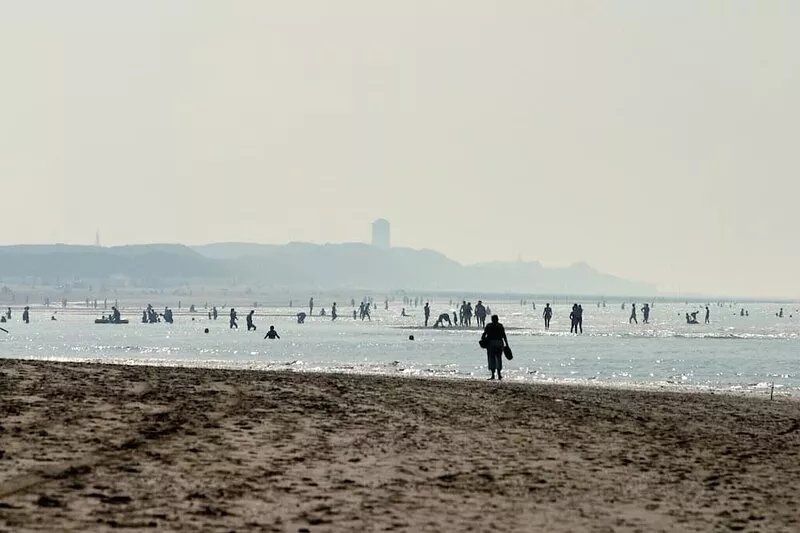 Restyled house with dishwasher, beach at 500 m.