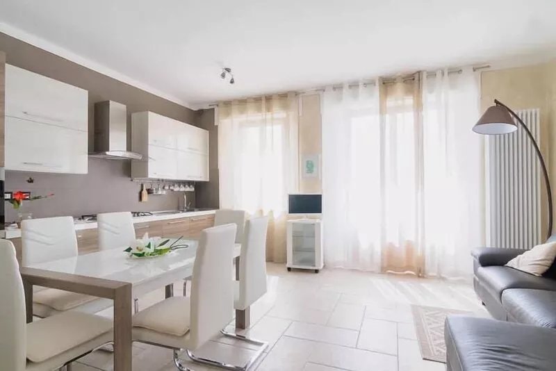 Two bedrooms shining 140sq.mt.  wifi fiber apartment with free public parking