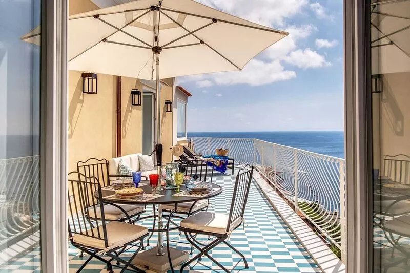 Palazzo Vittoria with wonderful terrace & Jacuzzi