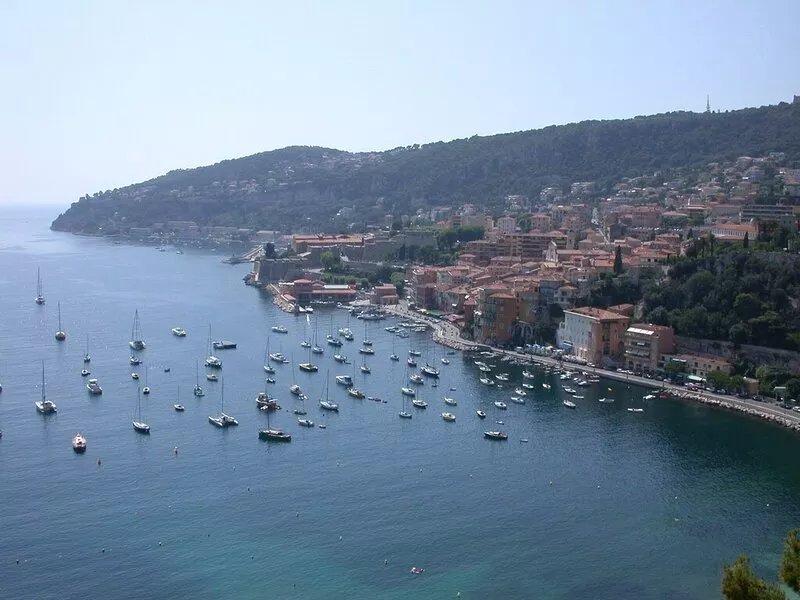 Very charming apartment with Large terrace - no cars and noise