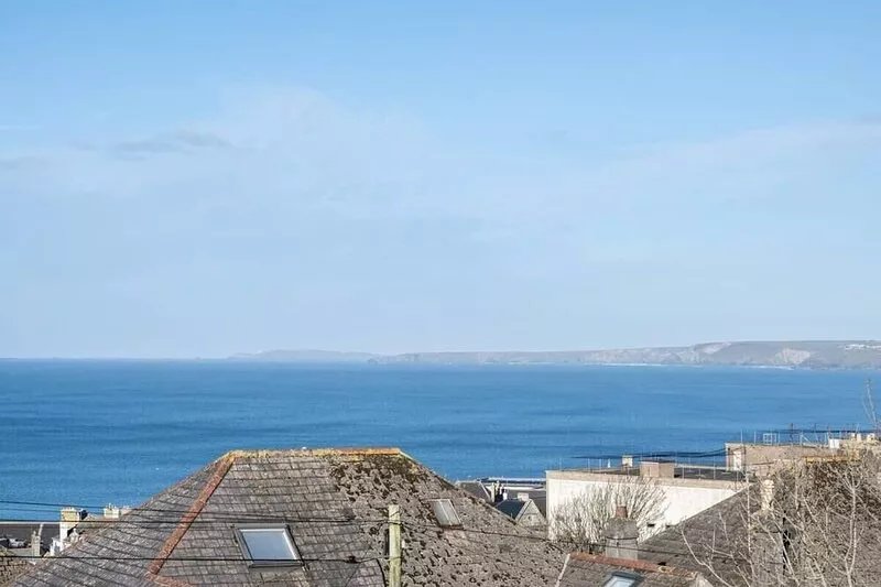 Modern Home with Sea Views, Newquay