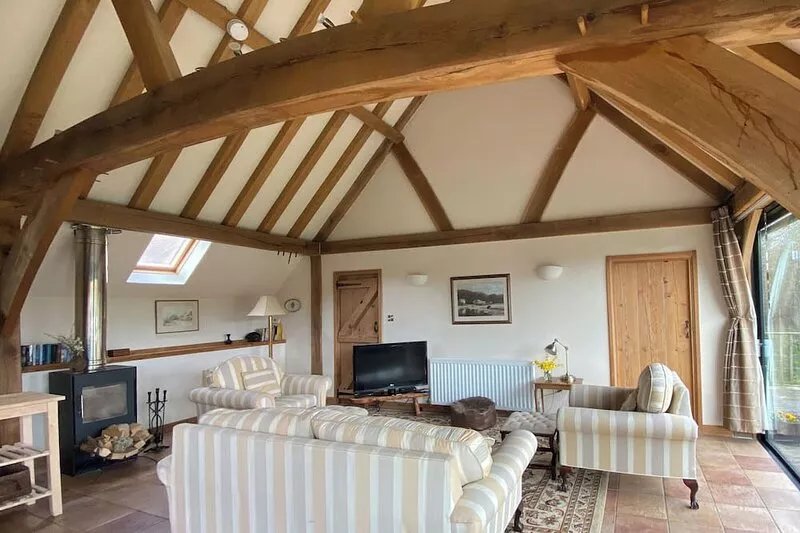Rural location, views to woods and large garden.
