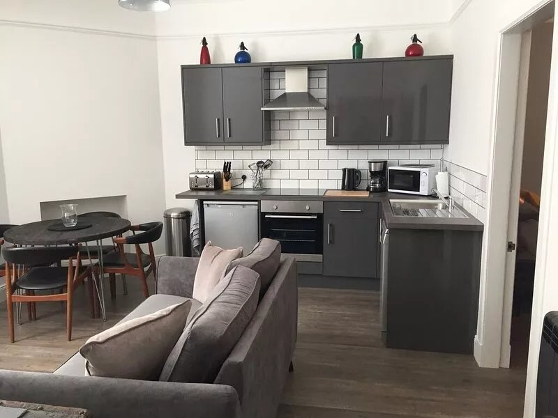 City Apartment - No.3 May Court