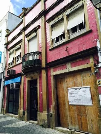 Predio na Rua 5 de Outubro, 7