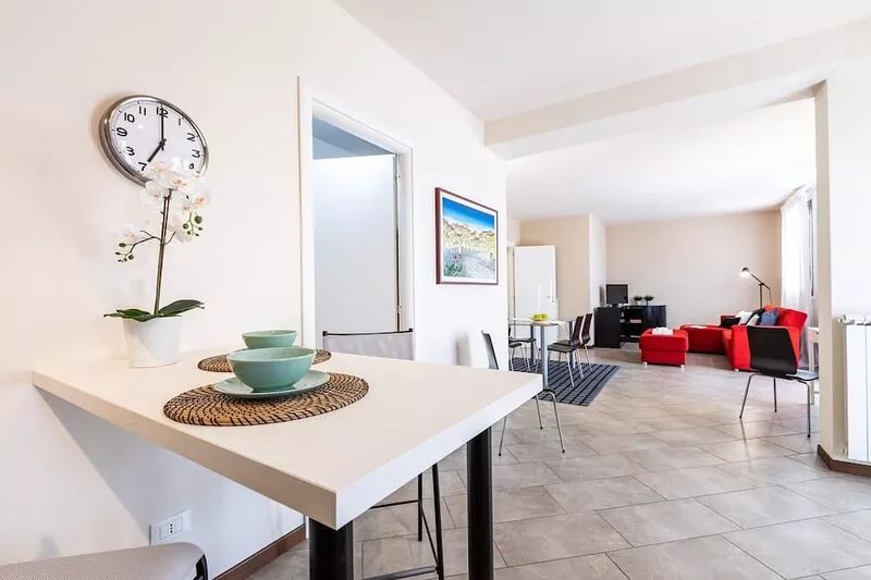 A modern and bright flat nearby Lucca city walls