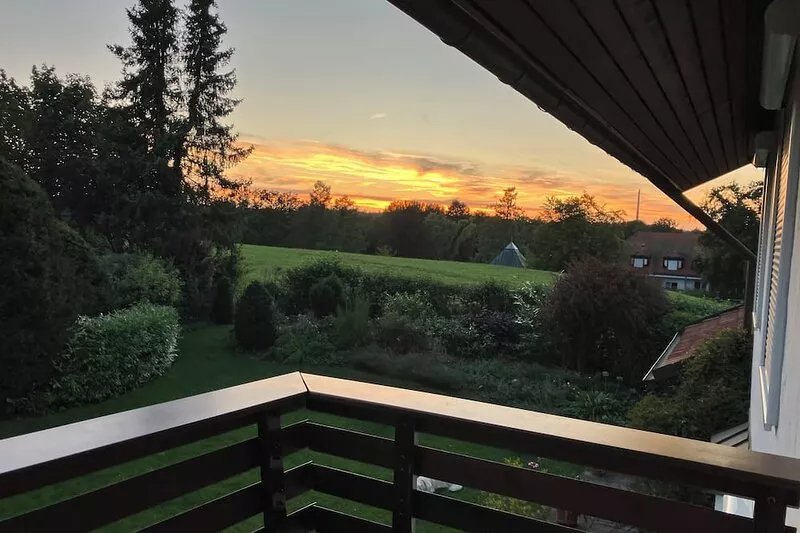Absolutely quiet 3 Room Apartment "At Isar River Park",  near Munichs Centre