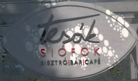 Tesok Cafe & Bar