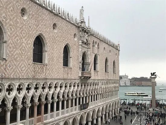 Tour Leader in Venice
