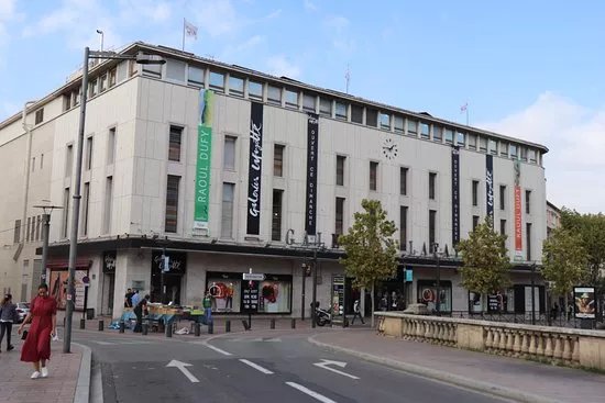 Galeries Lafayette - Corner Cosmoparis