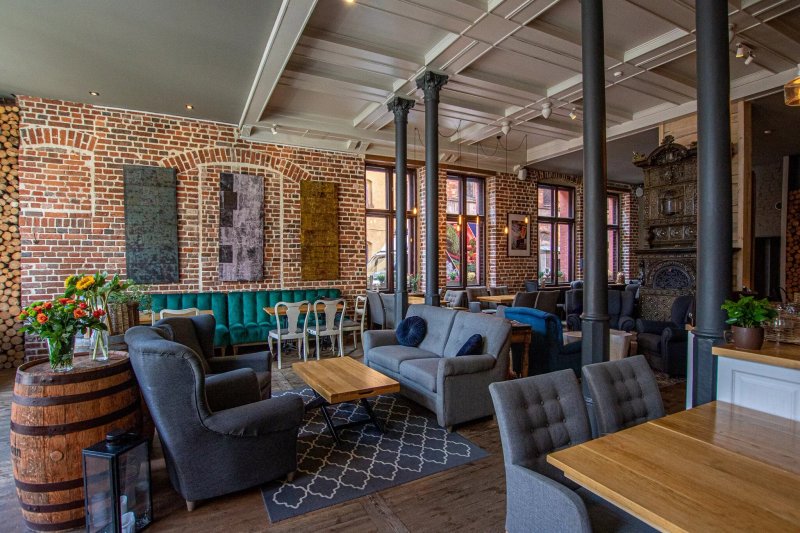 Coffee and Whisky House