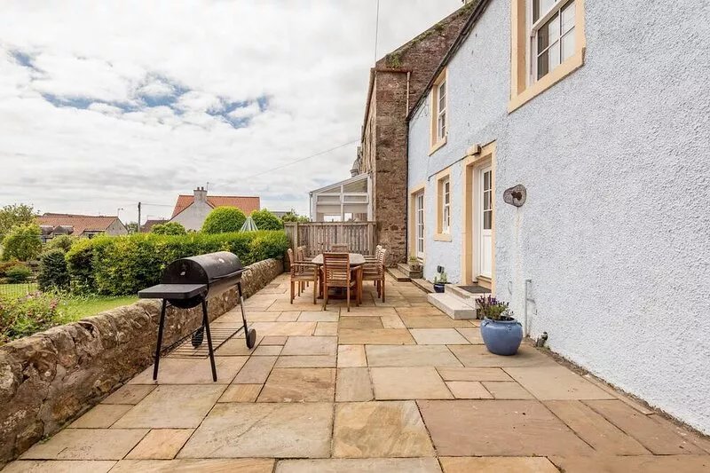 Beautifully renovated three bedroomed house with fabulous gardens