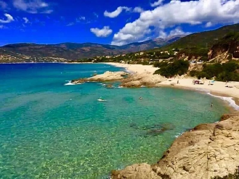 LOVELY AIR-CONDITIONED STUDIO FOR 2 PEOPLE SUPERB VIEW OF THE GULF & BEACH IN