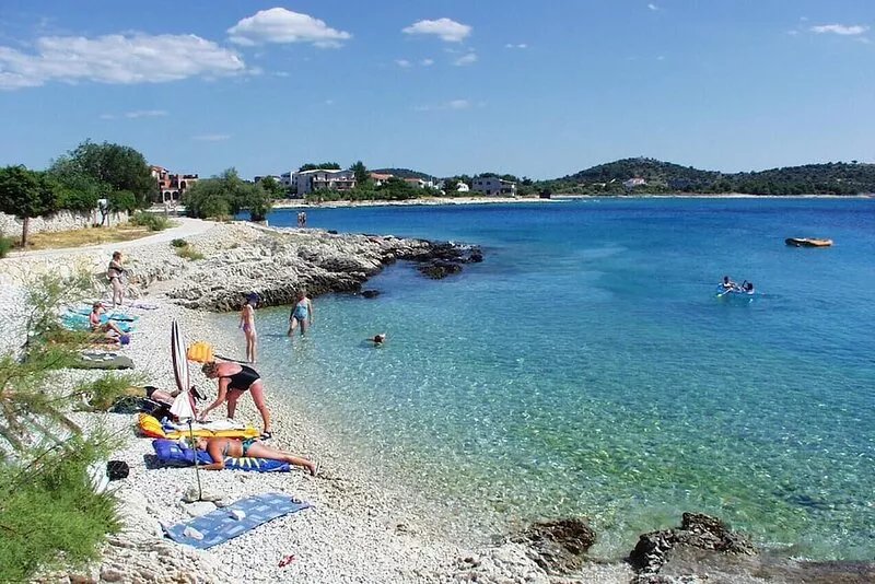 Two bedroom apartment with terrace and sea view Rogoznica (A-15551-b)