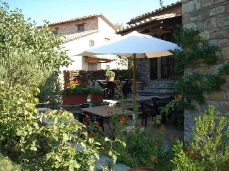 IL CASALE GRANDE (CHARME, SUN & NATURE ON UMBRIAN HILLS) Fascinating villa with