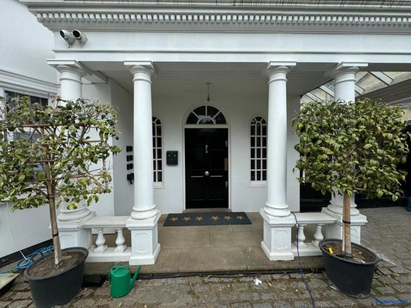 365 London Hostel