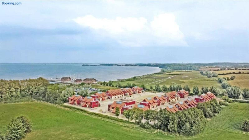 Bades Huk Marina Hotel