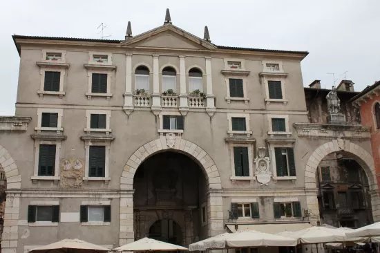 Palazzo Domus Nova