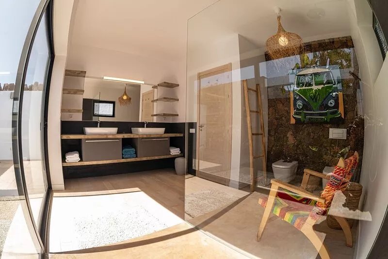 Fully equipped villa for 6 to 8 people located in Lajares