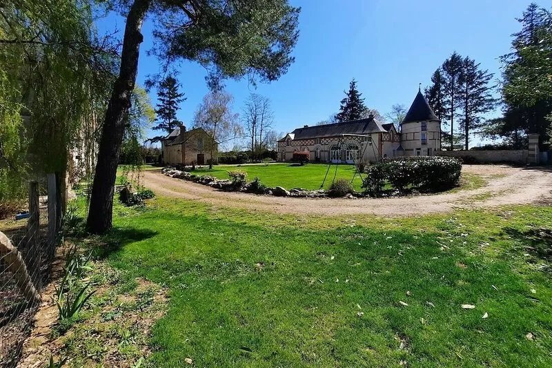A dream holiday in the heart of nature in a historic setting