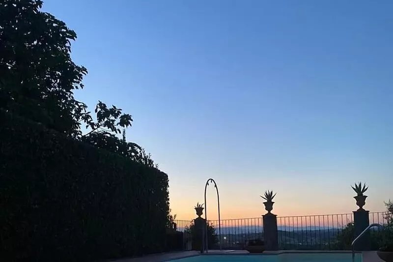 CHARMING APARTMENT IN THE MIDDLE OF TUSCANY WITH SWIMMING-POOL. WINE TASTINGS