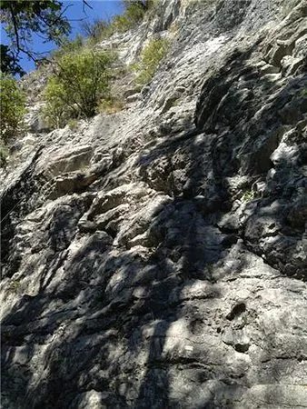 Falesia di Sangiano