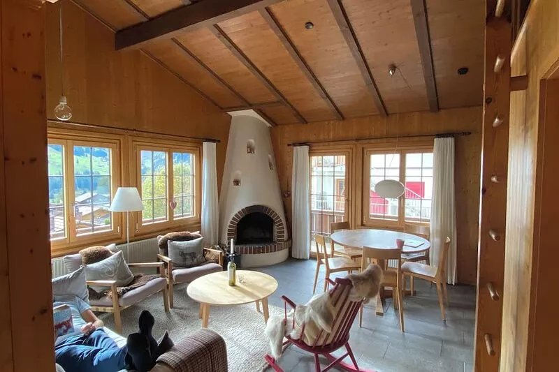 Cozy family apartment with fireplace, gallery and magnificent alpine view