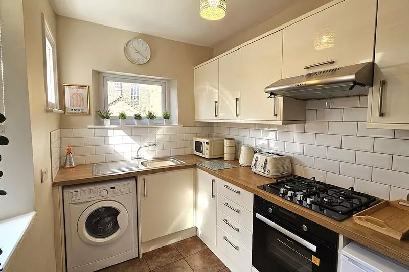 2 Bed House near York train station, sleeps 4