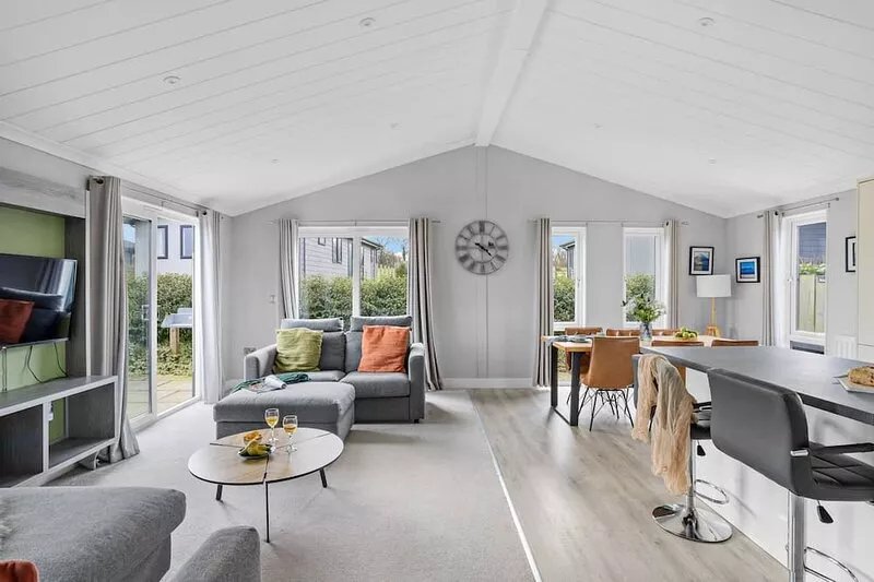 Clover Lodge, 32 Roadford Lake Lodges