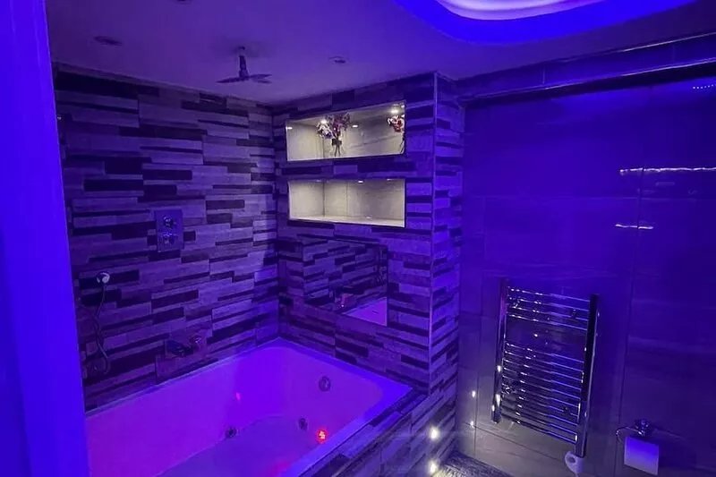 Superior Suite Jacuzzi at Livit Serviced Apartments
