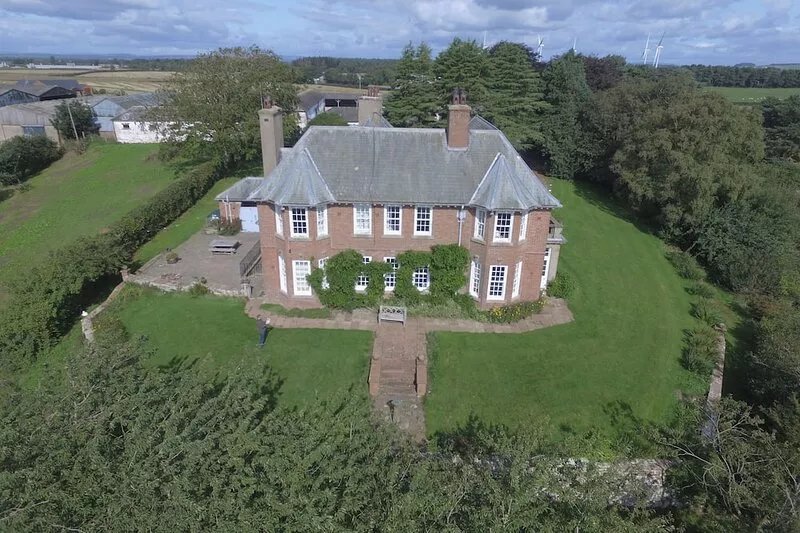 Fun & Spacious Mansion for 6 to 21+, The Lakes and Hadrian’s Wall