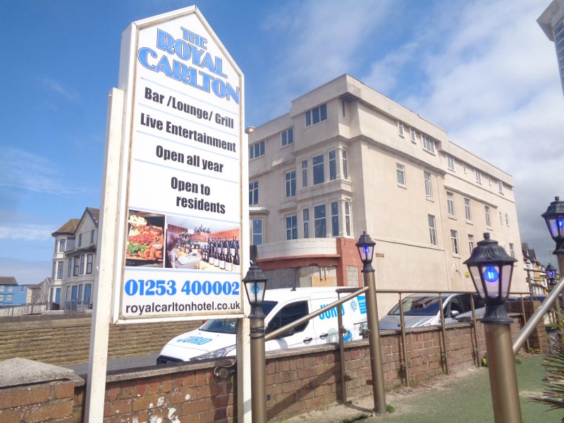 The Royal Carlton Bar & Grill