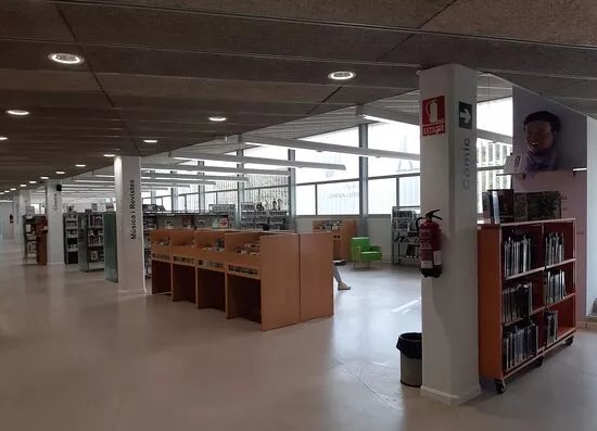 Biblioteca Can Peixauet