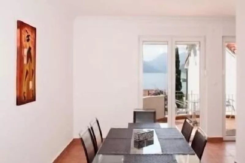 Luxury 2 bedroom apartment in Ljuta Kotor With Views Of the bay.