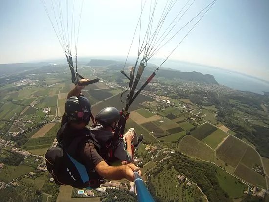 Yeti Extreme Tandem Paragliding Flights