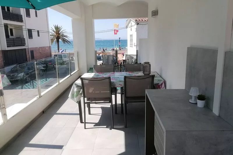 New T3 "sea" apartment with terrace